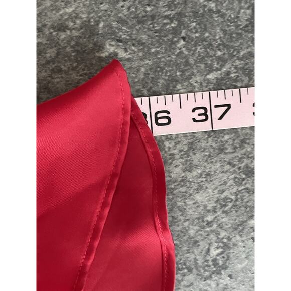 Victoria's Secret Robe Size XS/S Red Satin Ruffle Bell Sleeve Vampire Devilish - Picture 7 of 8